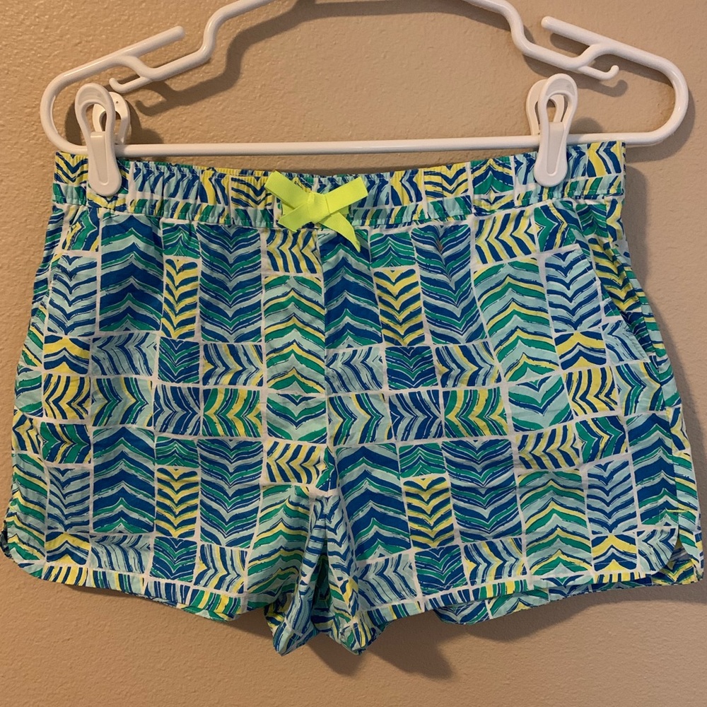 Vineyard Vines Girls Shorts XL